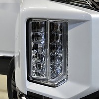 5579 令和7年式 登録済未使用車 三菱デリカ D:5 CHAMONIX  電動サイドステップ有 4WD 2,200cc (ディーゼル車)  8人乗り 8km 車検:令和10年10月のサムネイル