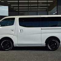 5966 キャラバン グランドプレミアムGX(MC後モデル) 2WD 2,400cc (ディーゼル車) 5人乗車のサムネイル