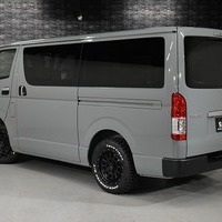 5891 令和7年式 ハイエース スーパーGL 2WD 2,000cc (ガソリン) 2/5人乗車 0.3万km 車検令和9年6月8日のサムネイル