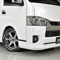 6115 令和5年式 ハイエース スーパーGL ダークプライムⅡ 2WD 2,8000cc (ディーゼル車)  2/5人乗車  3.1万kmのサムネイル