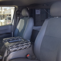 5841 令和5年式 ハイエース　スーパーGL　ダークプライムⅡ　2WD　2000cc　ガソリン車　5人乗り　1.0万kmのサムネイル