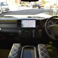 5841 令和5年式 ハイエース　スーパーGL　ダークプライムⅡ　2WD　2000cc　ガソリン車　5人乗り　1.0万kmのサムネイル