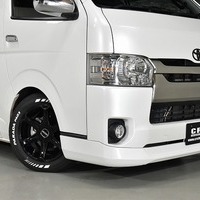 6135 平成29年式 ハイエース スーパーGL ダークプライム 2WD 3,000cc (ディーゼル車) 2/5人乗車 10.6万km 車検受け渡しのサムネイル