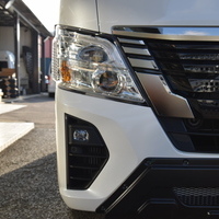 5966 キャラバン グランドプレミアムGX(MC後モデル) 2WD 2,400cc (ディーゼル車) 5人乗車のサムネイル