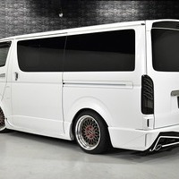 6130 平成28年式 ハイエース スーパーGL ダークプライム 2WD 3,000cc (ディーゼル車) 2/5人乗車 10.5万kmのサムネイル