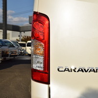 5966 キャラバン グランドプレミアムGX(MC後モデル) 2WD 2,400cc (ディーゼル車) 5人乗車のサムネイル