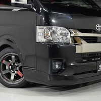 6075 令和5年式 ハイエース スーパーGL ダークプライムⅡ 2WD 2,800cc (ディーゼル車) 2/5人乗車 2.3万kmのサムネイル