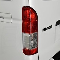 6135 平成29年式 ハイエース スーパーGL ダークプライム 2WD 3,000cc (ディーゼル車) 2/5人乗車 10.6万km 車検受け渡しのサムネイル