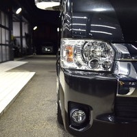 5959　平成30年式　ハイエース ワゴンGL　2WD　2,700cc 　ガソリン車　10人乗車　4.5万kmのサムネイル