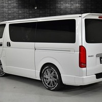 6080 令和1年式 ハイエース スーパーGL  50周年アニバーサリー 2WD 2,800cc (ディーゼル車) 2/5人乗車 7.6万kmのサムネイル