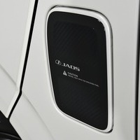 6136 令和7年式 ハイエース スーパーGL ダークプライムS 4WD 2,800cc (ディーゼル車) 2/5人乗車 0.7万km 車検令和9年2月25日のサムネイル