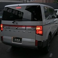 5573.令和7年式 デリカD:5 シャモニー ステップレス 4WD 2,300㏄ ディーゼル車 走行6キロ 車検令和10年9月のサムネイル