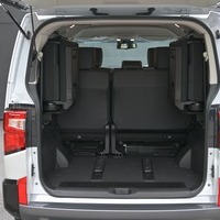 5573.令和7年式 デリカD:5 シャモニー ステップレス 4WD 2,300㏄ ディーゼル車 走行6キロ 車検令和10年9月のサムネイル