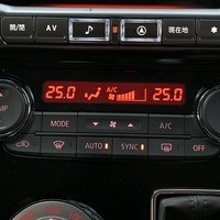 5573.令和7年式 デリカD:5 シャモニー ステップレス 4WD 2,300㏄ ディーゼル車 走行6キロ 車検令和10年9月のサムネイル