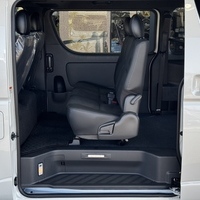 5847 令和7年式　登録済み未使用車　ハイエース　スーパーGL　ダークプライムⅡ　2WD　2000cc　ガソリン車　5人乗り　67kmのサムネイル