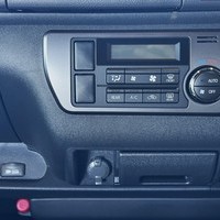 5847 令和7年式　登録済み未使用車　ハイエース　スーパーGL　ダークプライムⅡ　2WD　2000cc　ガソリン車　5人乗り　67kmのサムネイル