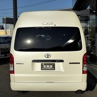 5869　登録済み未使用車　令和7年式 ハイエース グランドキャビン 2WD 2700cc ガソリン車 10人乗り 8kmのサムネイル