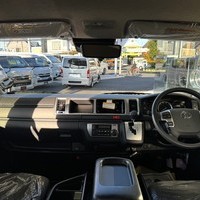 5869　登録済み未使用車　令和7年式 ハイエース グランドキャビン 2WD 2700cc ガソリン車 10人乗り 8kmのサムネイル