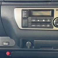 5869　登録済み未使用車　令和7年式 ハイエース グランドキャビン 2WD 2700cc ガソリン車 10人乗り 8kmのサムネイル