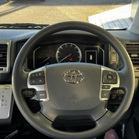 5869　登録済み未使用車　令和7年式 ハイエース グランドキャビン 2WD 2700cc ガソリン車 10人乗り 8kmのサムネイル