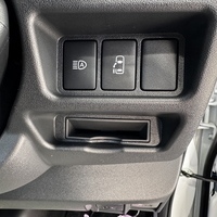 5869　登録済み未使用車　令和7年式 ハイエース グランドキャビン 2WD 2700cc ガソリン車 10人乗り 8kmのサムネイル