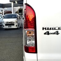 6233　令和3年式　ハイエース ワゴンGL　4WD　2,700cc 　ガソリン車　10人乗車　10万kmのサムネイル