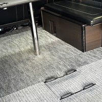 6233　令和3年式　ハイエース ワゴンGL　4WD　2,700cc 　ガソリン車　10人乗車　10万kmのサムネイル