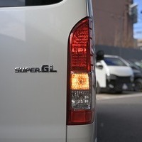 6397.令和5年式 ハイエース スーパーGL ダークプライムⅡ 2WD 2,000cc ガソリン車 走行2.9万キロ 検査1年付きのサムネイル