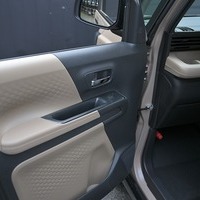 6106.令和7年式 デリカミニ T PREMIUM デリマル 4WD 660cc ガソリン車 走行6キロ 車検令和10年11月のサムネイル