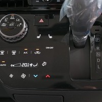 6106.令和7年式 デリカミニ T PREMIUM デリマル 4WD 660cc ガソリン車 走行6キロ 車検令和10年11月のサムネイル