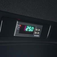 6244　令和2年式　ハイエース　スーパーGL　ダークプライムⅡ　4WD　2800cc　ディーゼル車　7人乗り　9.9万kmのサムネイル