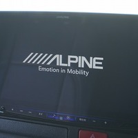 6251　令和4年式　ハイエース　スーパーGL　ダークプライムⅡ　2WD　2800cc　ディーゼル車　5人乗り　8.9万kmのサムネイル