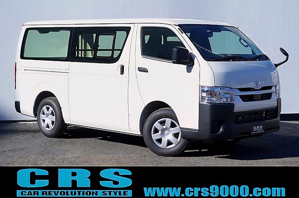 5935　スタンダードPKG　ハイエース　DX　2WD　2000cc　ガソリン車　6人乗りのサムネイル
