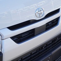 5935　スタンダードPKG　ハイエース　DX　2WD　2000cc　ガソリン車　6人乗りのサムネイル