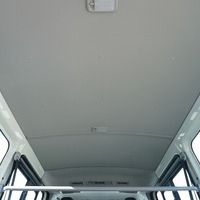 5935　スタンダードPKG　ハイエース　DX　2WD　2000cc　ガソリン車　6人乗りのサムネイル