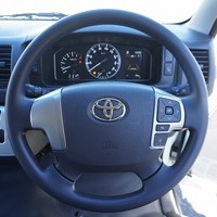 5935　スタンダードPKG　ハイエース　DX　2WD　2000cc　ガソリン車　6人乗りのサムネイル