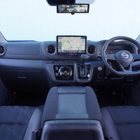 6010　オリジナルPKG　キャラバン　GRANDプレミアムGX　2WD　2400cc　ディーゼル車　14kmのサムネイル