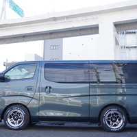 5965　令和7年式　キャラバン　GRANDプレミアムGX　2WD　2400cc　ディーゼル車　5人乗り　20kmのサムネイル