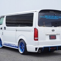 5963　平成31年式　ハイエース　スーパーGL　ダークプライム　50thAnniversary　2WD　2800cc　ディーゼル車　5人乗り　3.9万kmのサムネイル