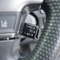 5963　平成31年式　ハイエース　スーパーGL　ダークプライム　50thAnniversary　2WD　2800cc　ディーゼル車　5人乗り　3.9万kmのサムネイル