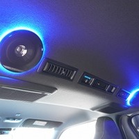 5963　平成31年式　ハイエース　スーパーGL　ダークプライム　50thAnniversary　2WD　2800cc　ディーゼル車　5人乗り　3.9万kmのサムネイル