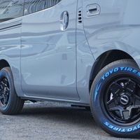 6010　オリジナルPKG　キャラバン　GRANDプレミアムGX　2WD　2400cc　ディーゼル車　14kmのサムネイル