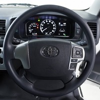 6067 ハイエース DX  2WD 2,000CC ガソリン車 4ナンバー 3/6人乗りのサムネイル