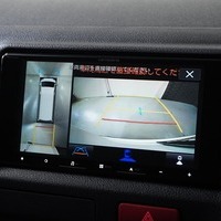 6073 ハイエース DX 2WD 2000cc ガソリン車 3/6人乗り 10kmのサムネイル