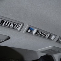 6067 ハイエース DX  2WD 2,000CC ガソリン車 4ナンバー 3/6人乗りのサムネイル