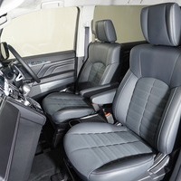 5587 令和7年式 登録済未使用車 三菱デリカ D:5 CHAMONIX  電動サイドステップ有 4WD 2,200cc (ディーゼル車)  8人乗り 8km 車検:令和10年10月のサムネイル