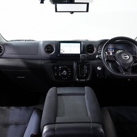 6252 令和6年式 日産 キャラバン GPGX 50周年アニバーサリー  2WD 2,400cc(ディーゼル車) 2/5人乗車 1.7万kmのサムネイル
