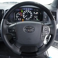 5693 令和7年式 ハイエース スーパーGL ダークプライムS 2WD 2,800cc (ディーゼル車) 2/5人乗車 90km 車検令和9年5月22日のサムネイル