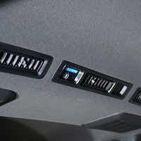 5693 令和7年式 ハイエース スーパーGL ダークプライムS 2WD 2,800cc (ディーゼル車) 2/5人乗車 90km 車検令和9年5月22日のサムネイル