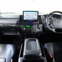 6256 令和2年式 ハイエース スーパーGL ダークプライムⅡ 4WD 2,800cc (ディーゼル車)  2/5人乗車  1.5万km 車検:令和8年11月のサムネイル